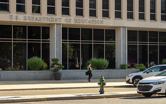 The Lyndon Baines Johnson Department of Education building in Washington DC viewed from the street. Image courtesy of Ajay Suresh, licensed under a Creative Commons Attribution 2.0 Generic license.
